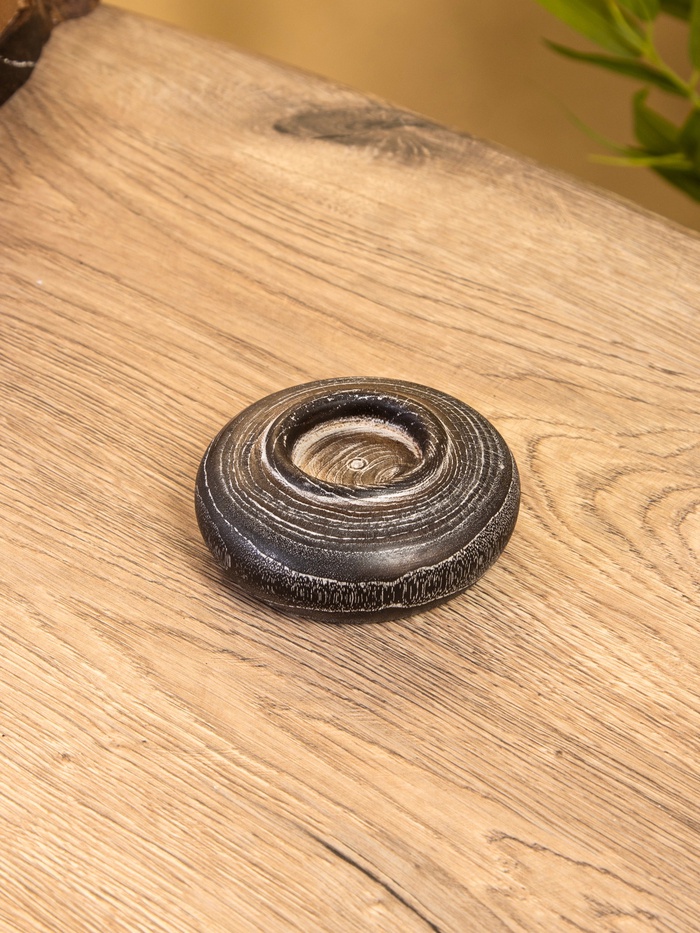 Подсвечник из дерева джати, d=3 см, 10×10×4 см, тёмно-коричневый