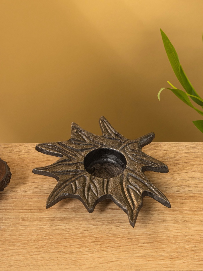 Подсвечник для чайной свечи «Кленовый лист», 14×14×2 см, алюминий