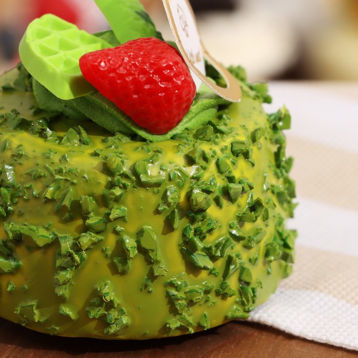 Муляж с магнитом «Пирожное Джоли» матча, 7×7×6 см