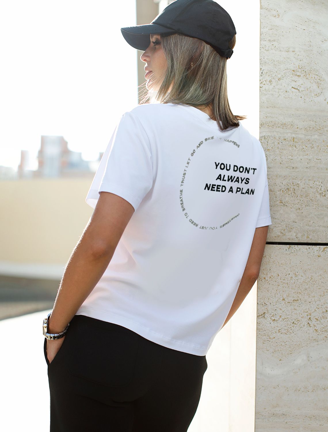 АКЦИЯ! 1090руб. Было:1390руб. Футболка из премиального хлопка с принтом фольгой