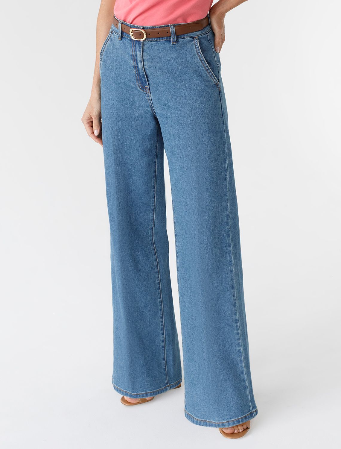 Прямые джинсы со стрелками из эластичного денима