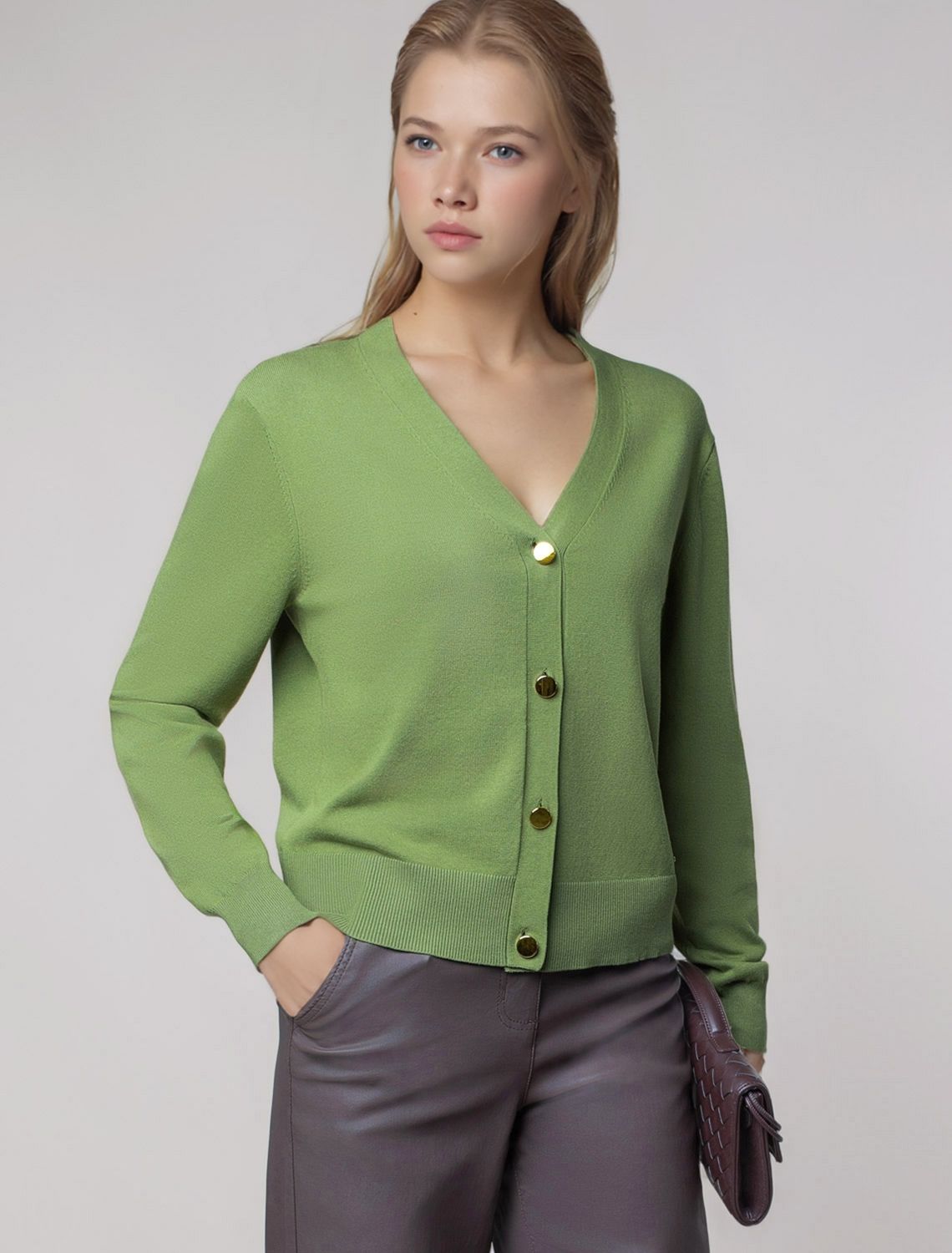 АКЦИЯ! 1590руб. Было:1890руб. Жакет тонкой вязки из вискозы с нейлоном