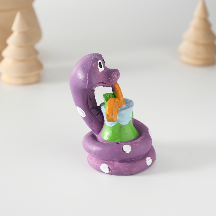 Фигурка полистоун «Змей с бокалом смузи», 3.5×6 см