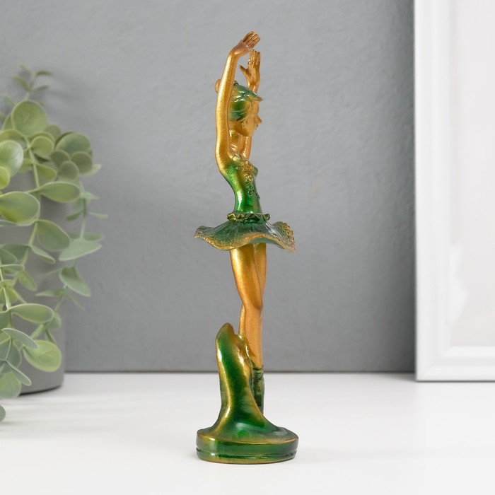 Фигурка полистоун «Балерина в зелёной пачке», 18.5×5×4.5 см