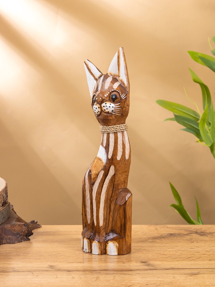 Сувенир «Коричневая кошка», 4.5×9×30 см, дерево