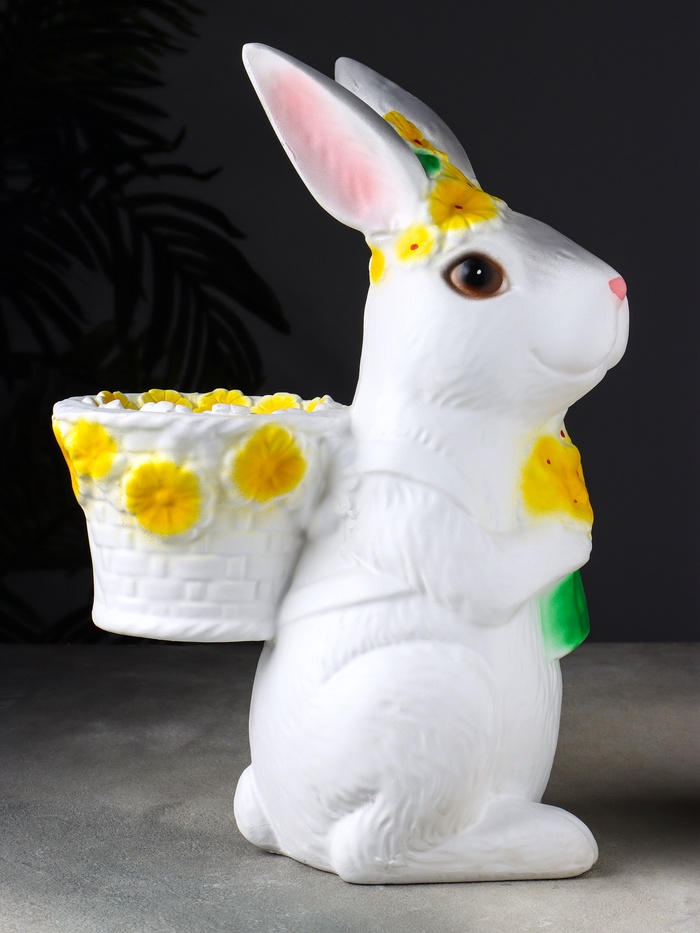 УЦЕНКА Фигура - подставка для мелочей «Зайка с корзинкой кашпо», 15×25×38 см