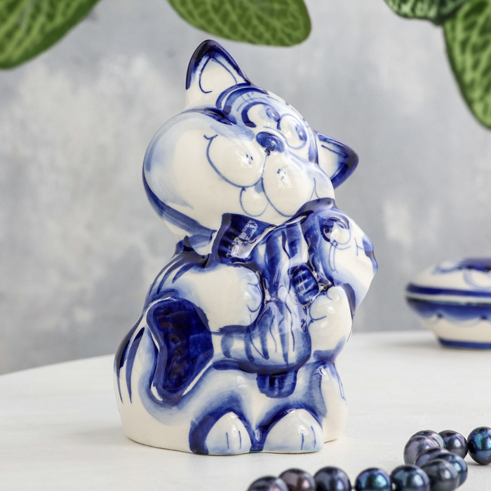Фигурка фарфор гжель «Кот рыбак»