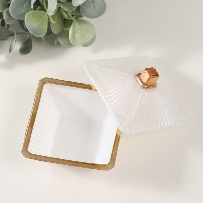 Шкатулка для украшений «Вспышка», стекло, белая с золотом 7.5×7.5×6 см