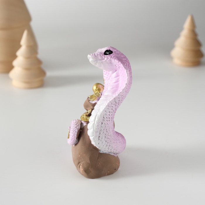 Фигурка полистоун «Сиреневая кобра с мешком монет», 4×4×8 см