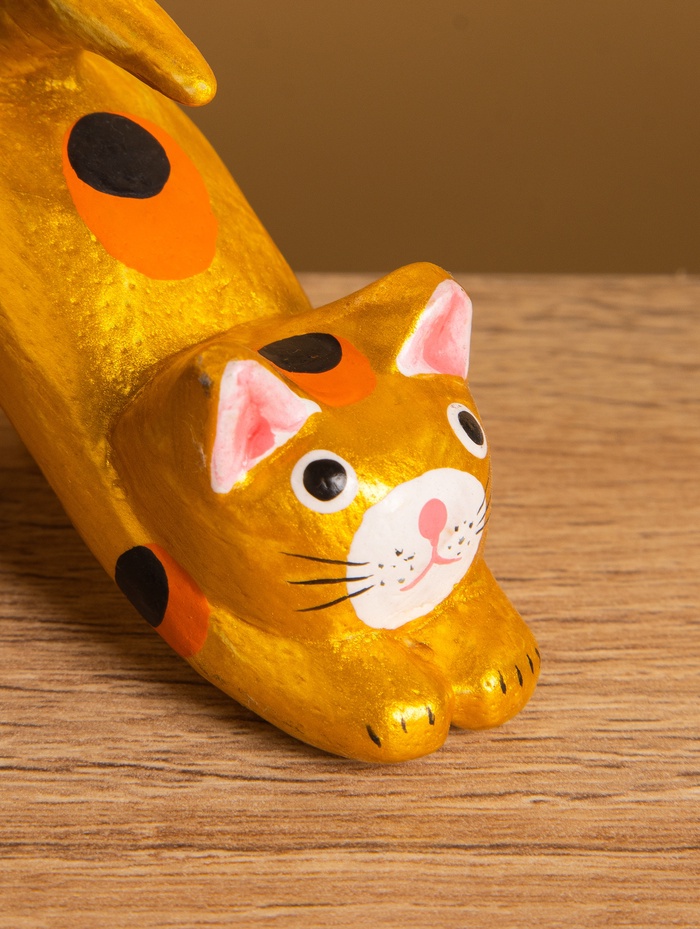 Сувенир «Потягивающийся Кот», 2.5×6×5 см, дерево, золото