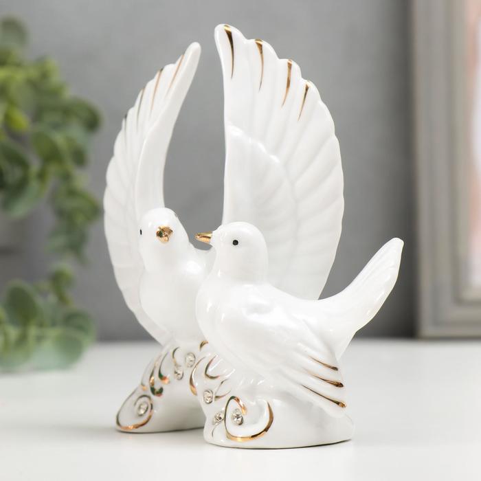 Фигурка керамика под фарфор «Белые голуби», стразы, 11.7×6×12.3 см