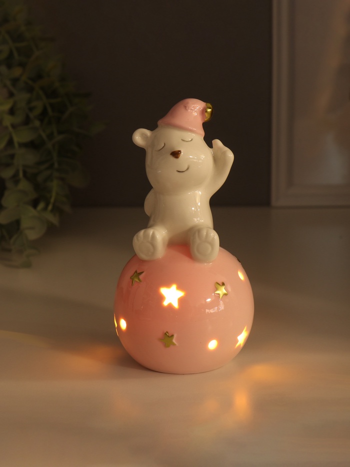 Фигурка светящаяся «Медвежонок в розовом колпаке на шаре со звёздами», керамика, 8×8×15 см