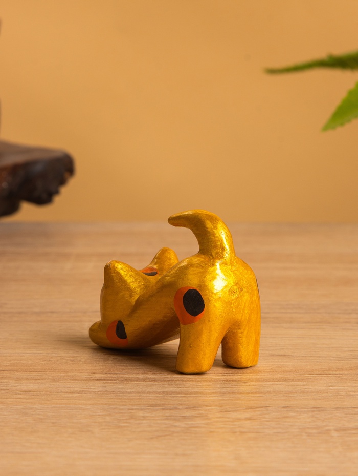 Сувенир «Потягивающийся Кот», 2.5×6×5 см, дерево, золото