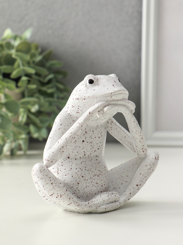 Фигурка полистоун «Белая лягушка», 6×13.5×11.5 см