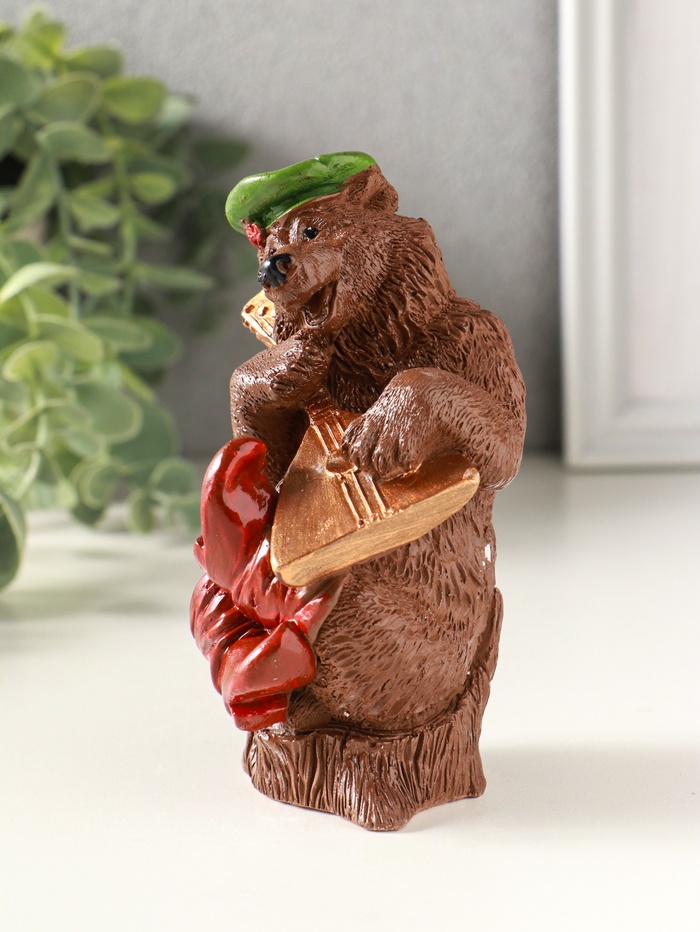 Фигурка гипс «Медведь с балалайкой», 12×7 см, коричневый