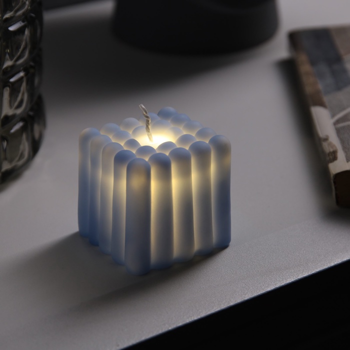 Светодиодная фигура «Куб» 5×5 см, от батареек AG13×3, свечение тёплое белое
