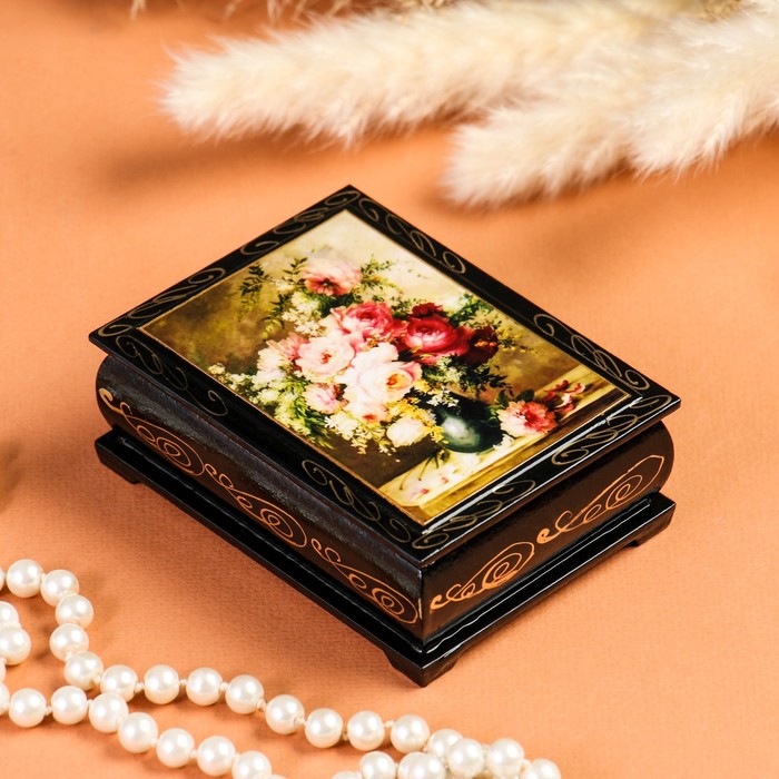 Шкатулка для украшений «Букет пионов в вазе», 7.5×10 см, лаковая миниатюра