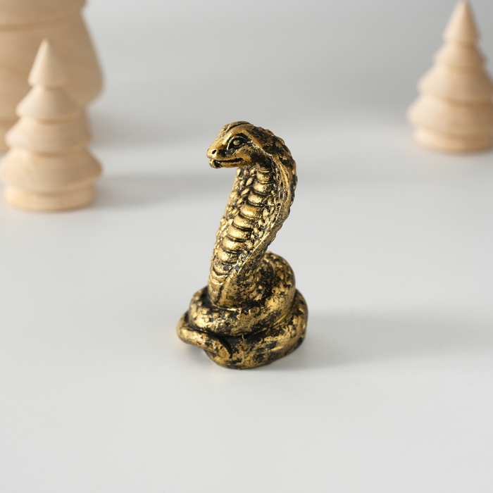 Фигурка полистоун «Кобра», чёрно-золотая, 4.3×6 см