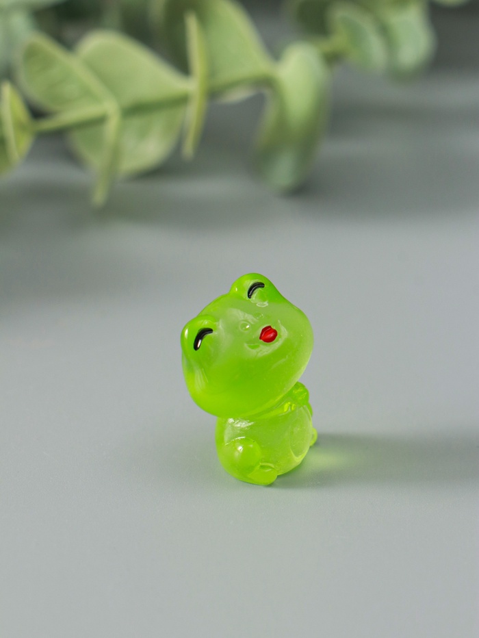 Набор фигурок из эпоксидной смолы флуоресцентные «Лягушата», 6 шт., 3.2×2.5×2 см