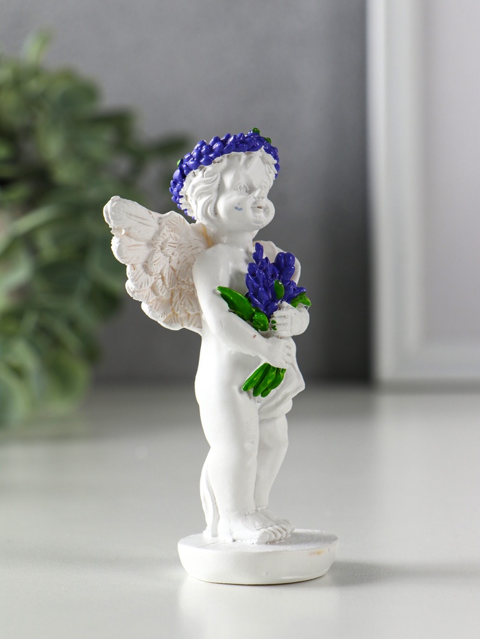 Фигурка полистоун «Ангел с букетом лаванды», бело-фиолетовый, 5.7×3.5×10 см, МИКС