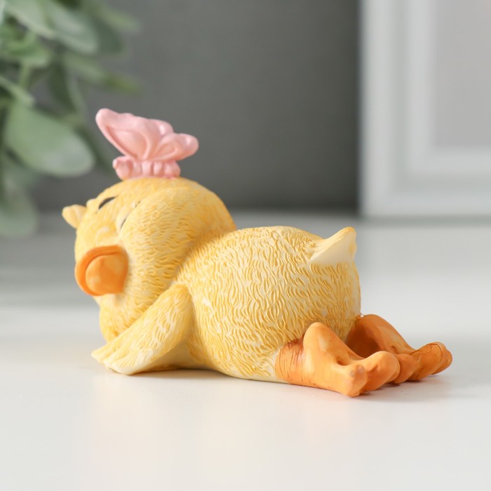 Фигурка полистоун «Спящий утёнок с бабочкой», 8.5×4×5 см