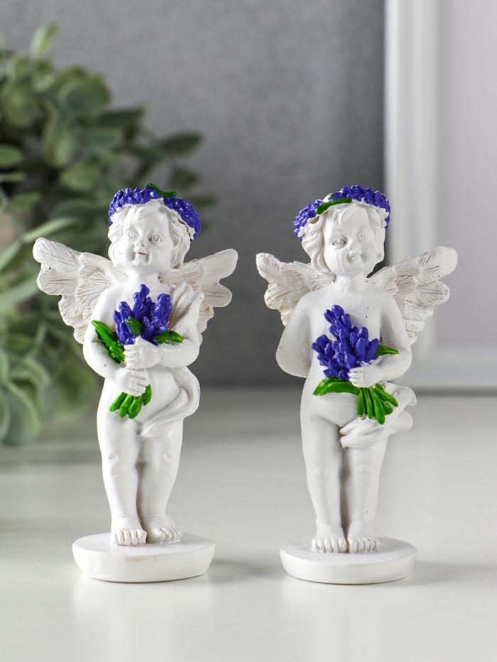 Фигурка полистоун «Ангел с букетом лаванды», бело-фиолетовый, 5.7×3.5×10 см, МИКС