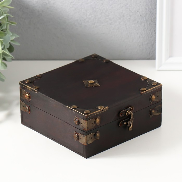 Шкатулка для украшений «Сундук. Адриана», дерево, 14×14×6.5 см