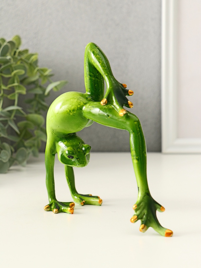 Фигурка полистоун «Лягуха делает мостик», 14×5.5×12.5 см