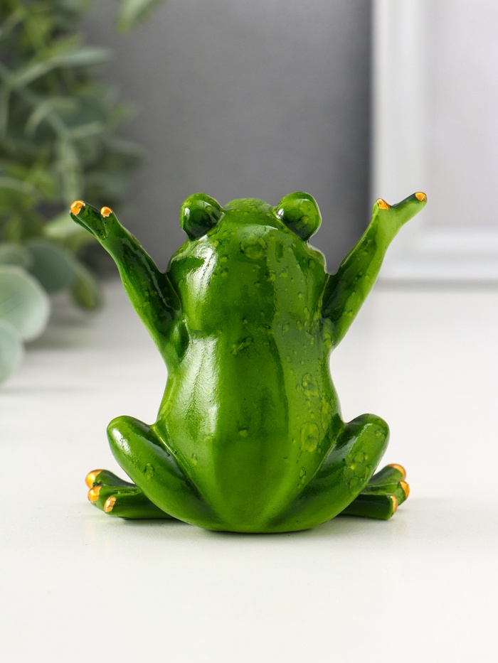Фигурка полистоун лак «Лягуха - приветствие», 8×6×8 см, МИКС