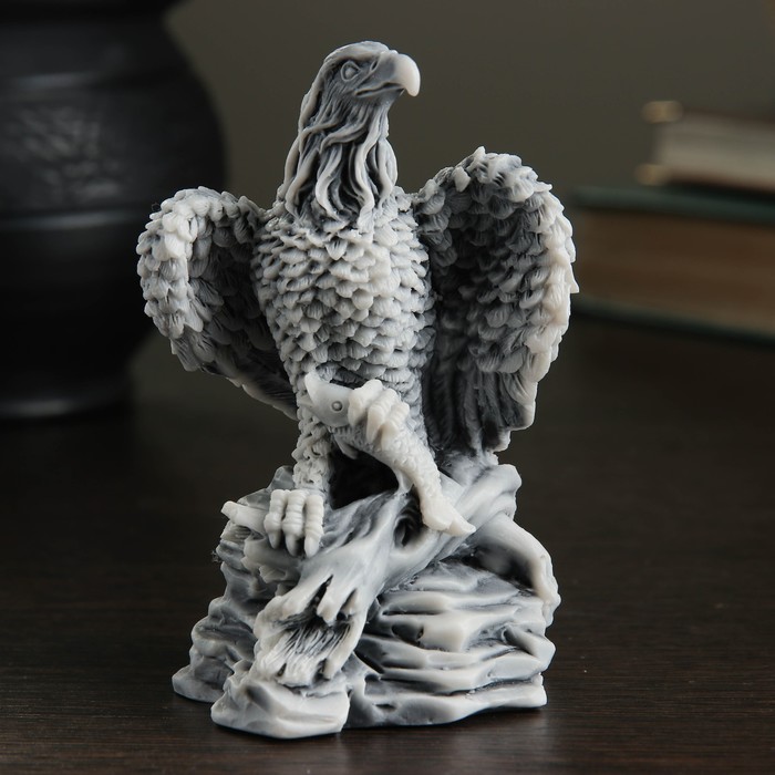 Фигурка «Орёл малый», 10 см