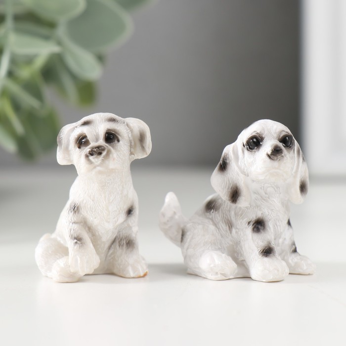 Фигурка полистоун «Пятнистый пёс», 2.8×3×4 см, МИКС