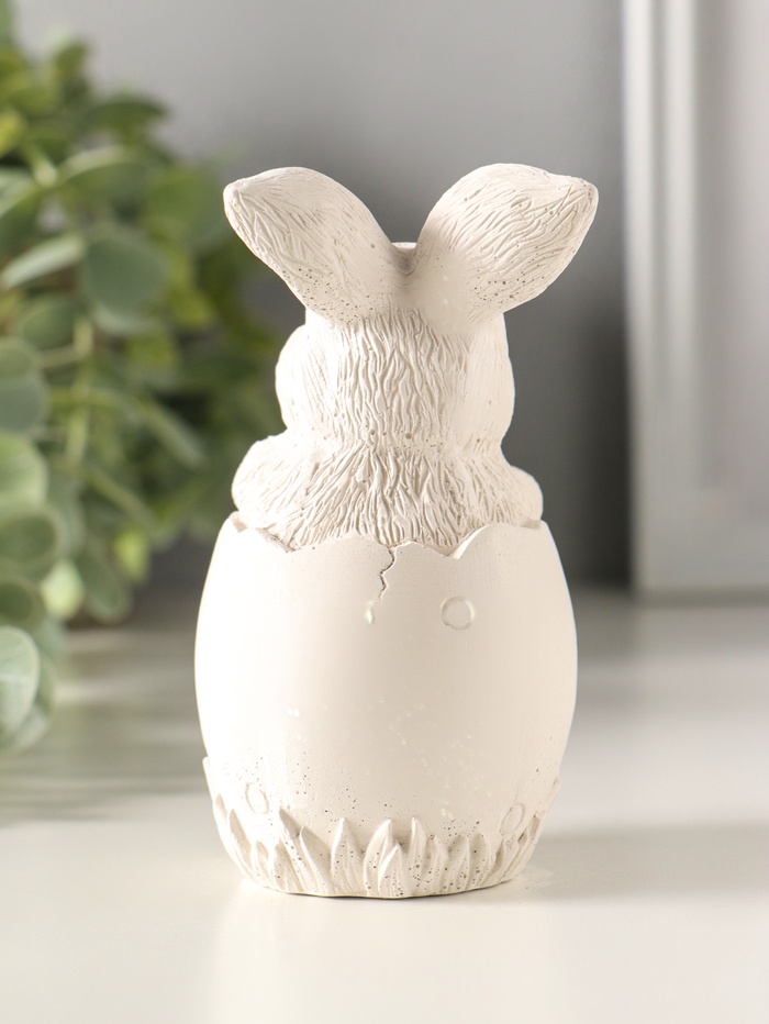 Фигурка гипс «Заяц пасхальный с букетом», 11×6 см