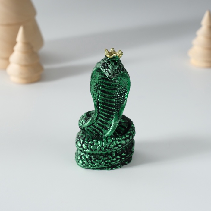Фигурка полистоун «Королевская кобра», 4×3.5×7.5 см, МИКС