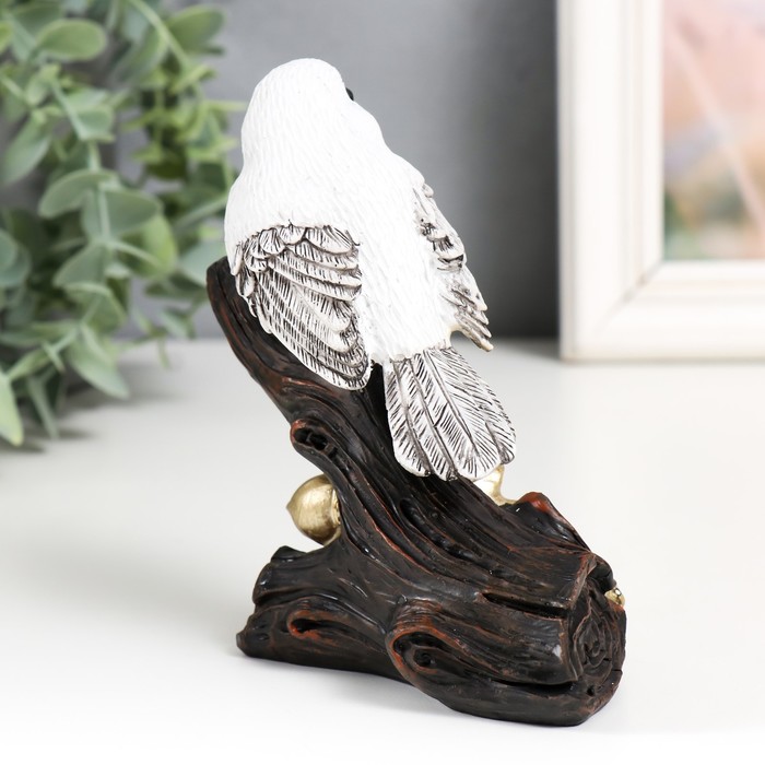 Фигурка полистоун «Белая птичка на ветке жёлудя», под золото, 9×5.5×13 см