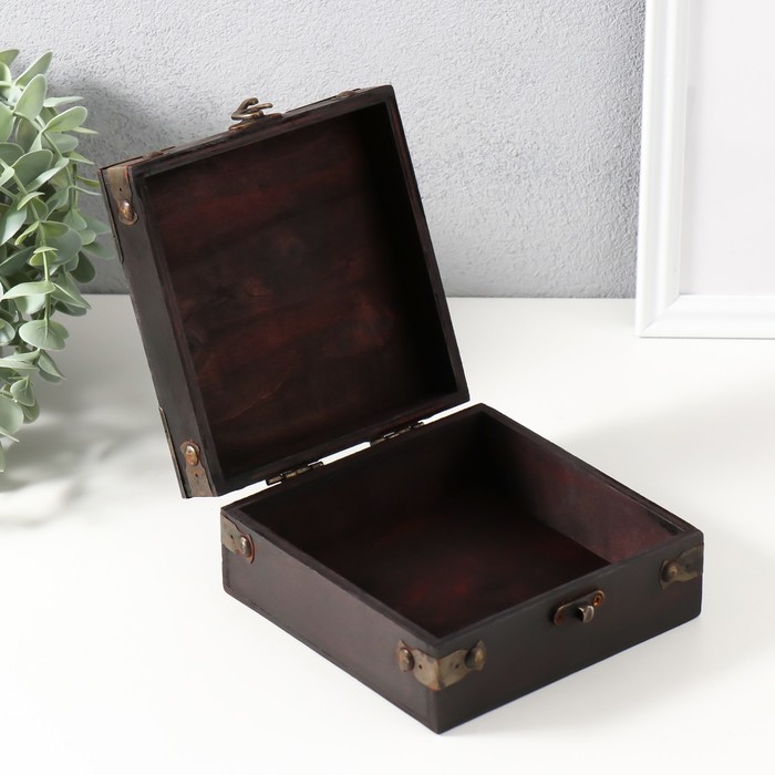 Шкатулка для украшений «Сундук. Адриана», дерево, 14×14×6.5 см