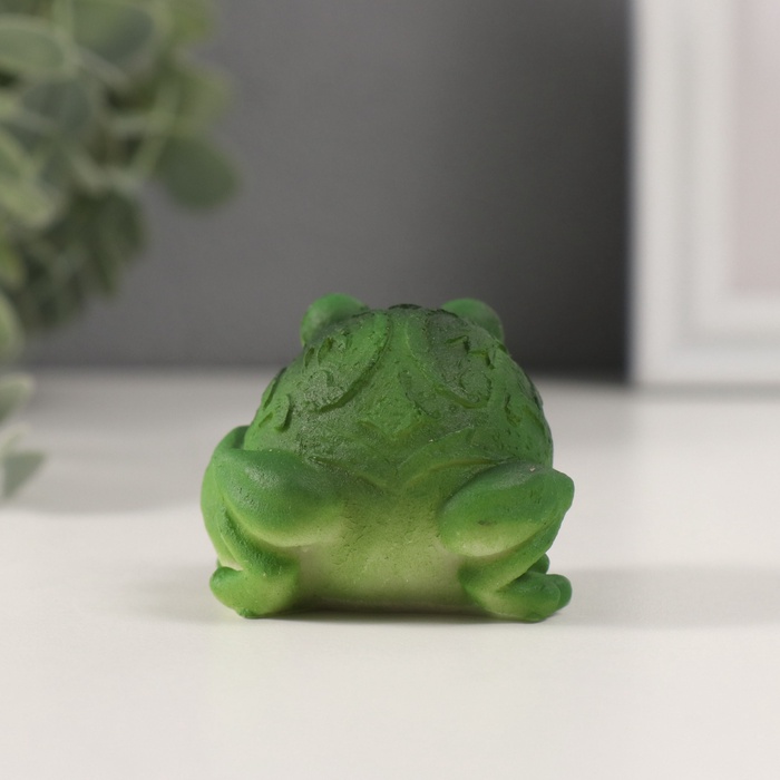 Фигурка полистоун «Лягушонок с большими глазами», 5×4.5×4 см, МИКС