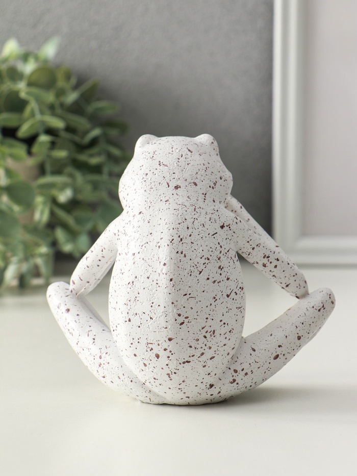 Фигурка полистоун «Белая лягушка», 6×13.5×11.5 см