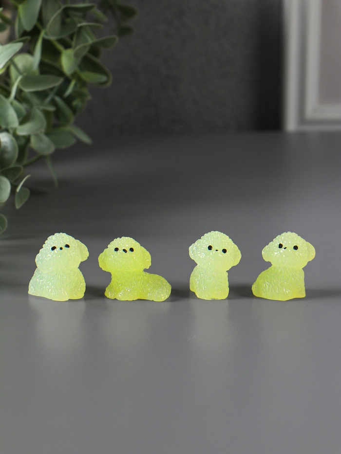 Набор фигурок полистоун флюоресцентный «Терьерчики», 4 шт., 2×2.7×3 см