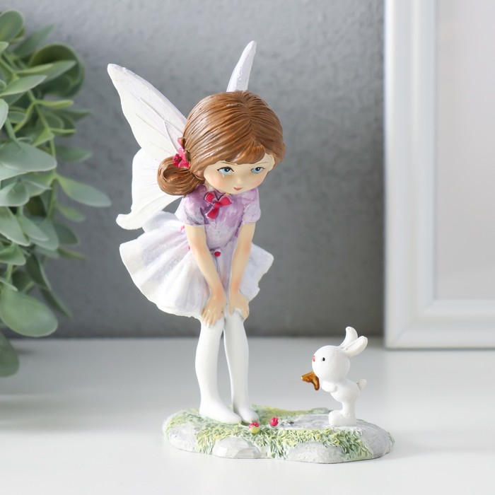 Фигурка полистоун «Девочка-бабочка с зайчиком на полянке», 9.5×6×13 см