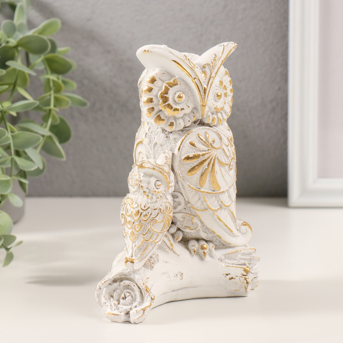 Фигурка полистоун «Сова с совёнком на коряге», белый с золотой патиной, 11.5×6.5×14.5 см