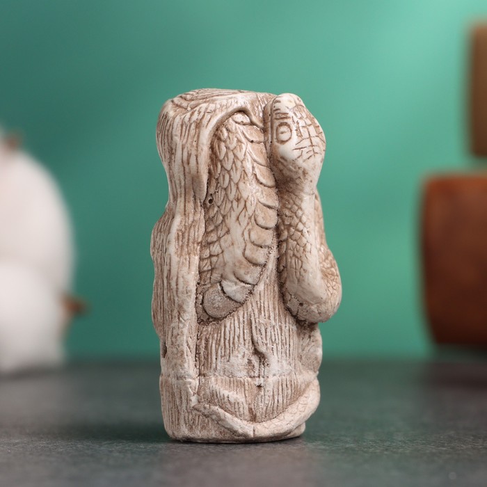 Фигурка гипс «Змея» слоновая кость, 5×3×3 см