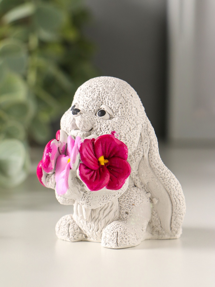 Фигурка гипс «Кролик с анютиными глазками», 6×6×4, цветной