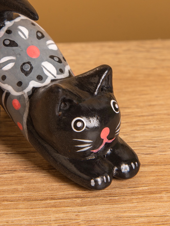Сувенир «Потягивающийся Кот», 2.5×6×5 см, дерево, чёрный