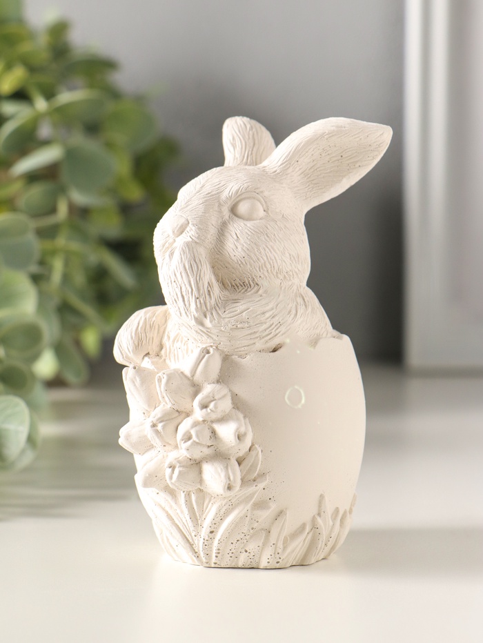 Фигурка гипс «Заяц пасхальный с букетом», 11×6 см