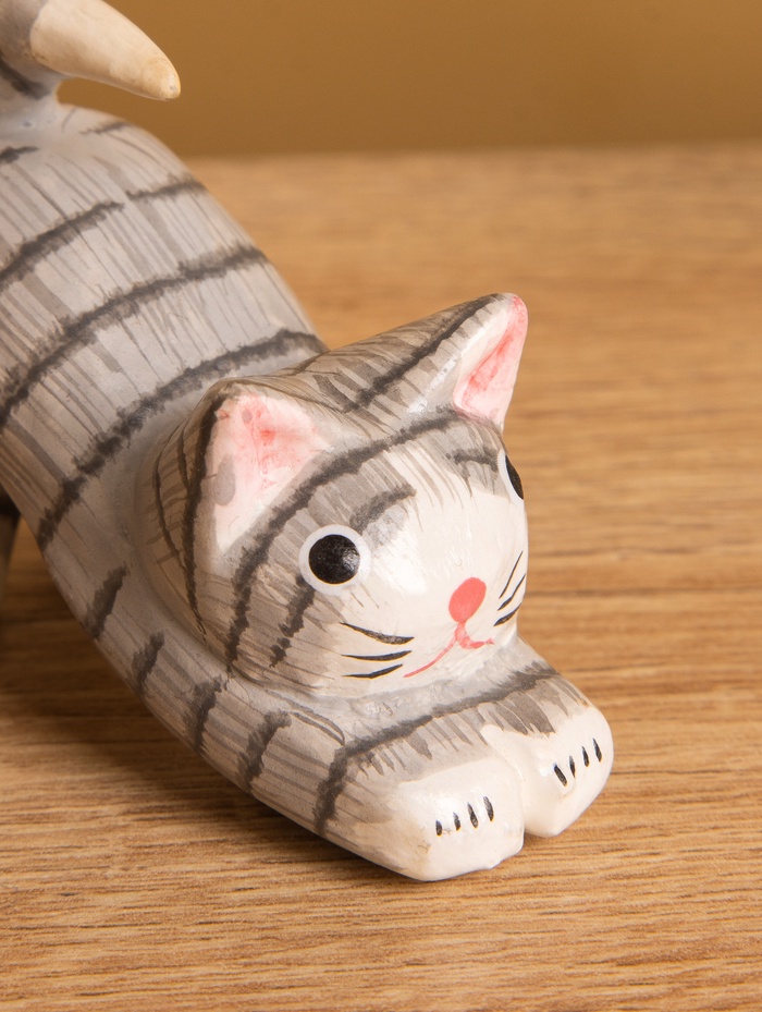 Сувенир «Потягивающийся Кот», 2.5×6×5 см, дерево, серый