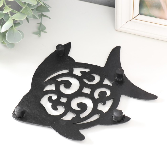 Фигурка чугун, подставка под горячее «Рыбка в узорах», 19×16.5 см