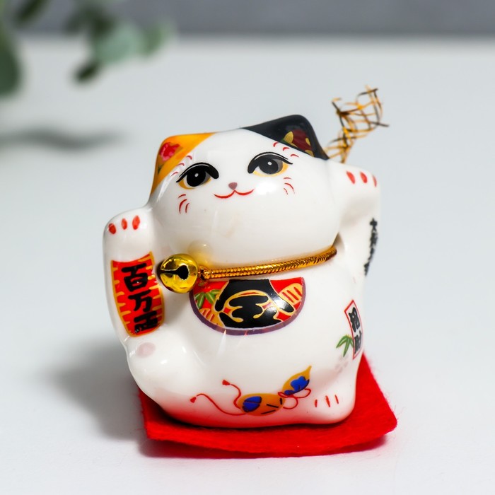 Набор фигурок керамика «Манэки-нэко - удовольствие», 5 шт., 4.5×3.8×4.6 см