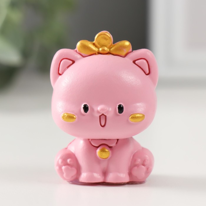 Фигурка полистоун «Кошечка с золотым колокольчиком», 2×3×5 см, МИКС