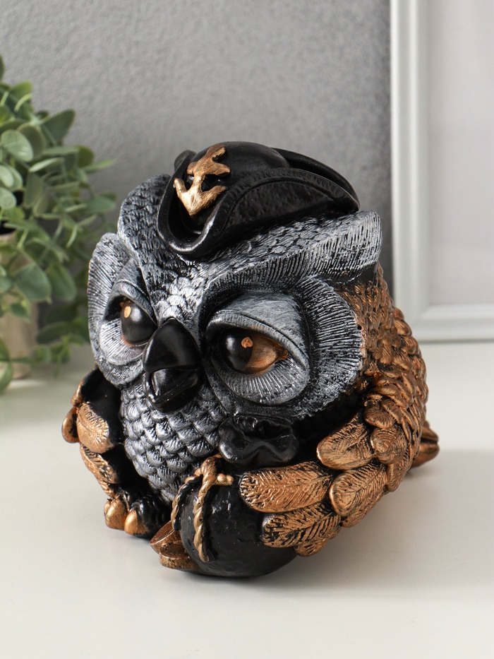 Копилка для денег «Сова в треуголке», гипс, 18×17 см, под бронзу с серебром