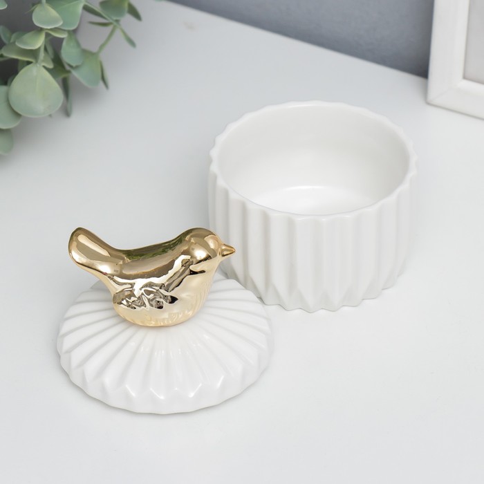 Шкатулка для украшений «Золотой воробушек», керамика, белый рельеф, 11×8.2×8.2 см